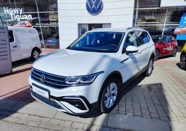 Volkswagen Tiguan Allspace cena 207800 przebieg: 7263, rok produkcji 2023 z Lubniewice małe 121